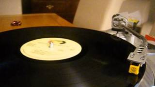 Dennis Brown - Ain&#39;t That Loving You - Reggae