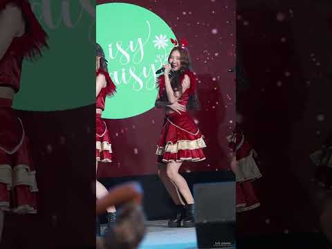 [fancam] WAWA DAISY DAISY - Daisy Daisy (X'mas Ver.)# TGG Festival 2021 @ Fasion Island [25/12/2021]