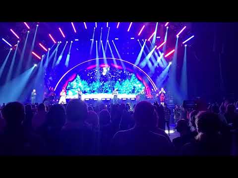 Das war der Auftakt zur Christmas Show in Magdeburg am 23.12.2022      @thekellyfamily522