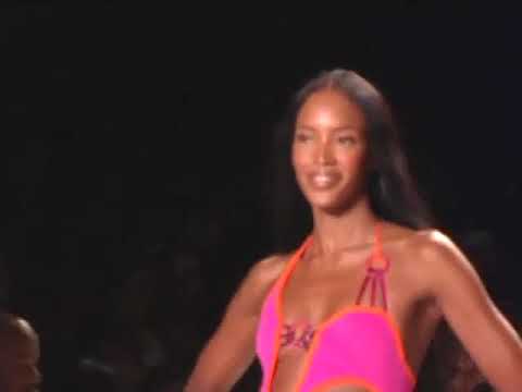 ROSA CHA RUNWAY FEBRUARY 10, 2004