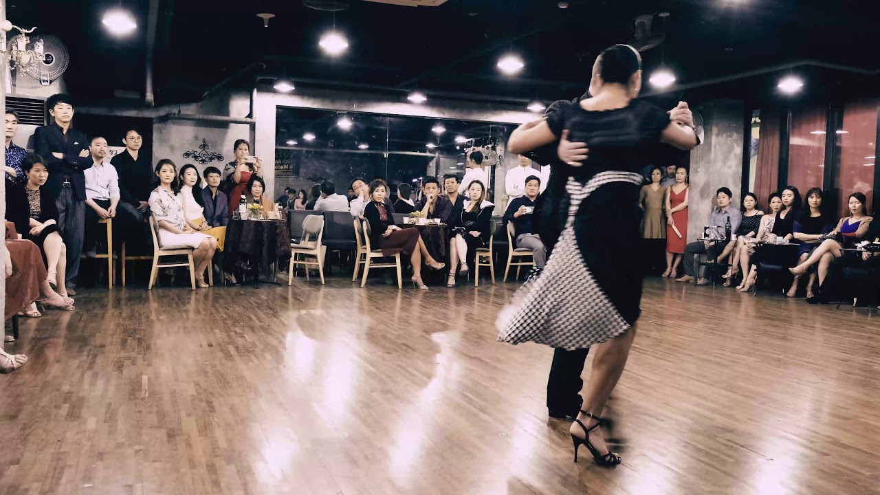 2019 Sebastian Missé y Andrea Reyero show #1 in El Unico