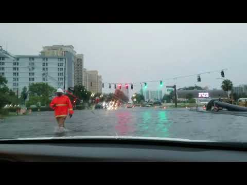Caught in a Flash Flood in Sarasota Florida at N Tamiami and 10th St