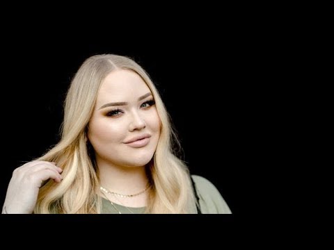 NikkieTutorials verlaat ‘Wie Is De Mol?’ vrijwillig om bij zieke broertje te zijn: “Het was goed zo”