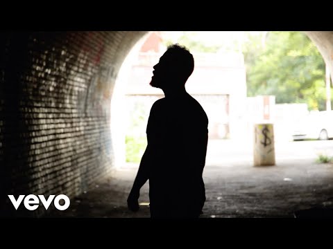 Simone Lopatriello - In Silenzio (Official Video)