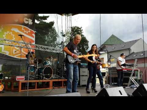 No Limit - No Limit - Carlos Santana - Hanácké Woodstock 2016