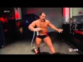 Rusev Giving Aqulate To John With A Chain