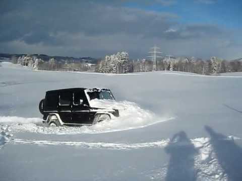 Mercedes G im Schnee - Powder Snow off road