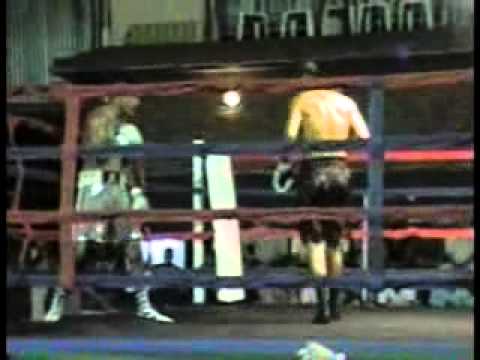 Luis Alejandro "Pupi" Moreno vs. Adolfo Dionisio "Maravilla" Ríos