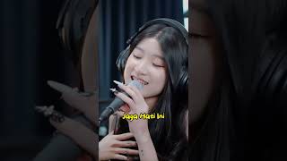 Download lagu KARNA SU SAYANG - 3 PEMUDA BERBAHAYA FT SALLSA BINTAN | Biasa sa cinta satu sa pinta mp3