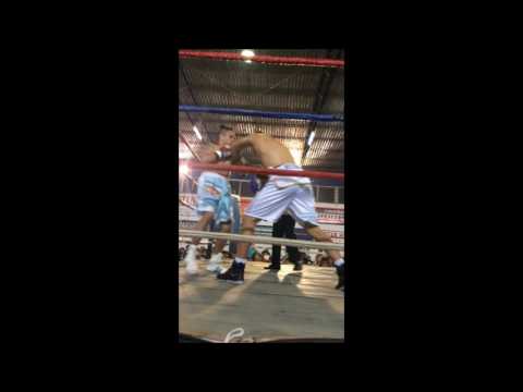 José Luis Battaglia vs. Carlos Almerindo "Kid" Alvarez