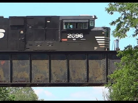 Fast NS Intermodal Train