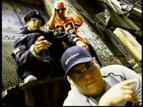 Dj Dicky Ft. Karel & Voltio, Los Mendoza - No Fear 4 (Full Song).wmv