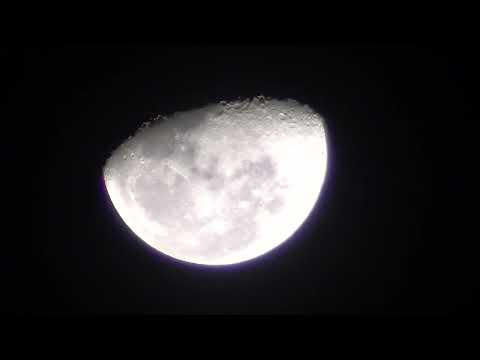 Lua na madrugada - Zoom óptico 50x