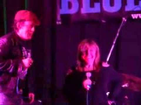 Connie Lush and Ian Siegal (Carlisle Blues Fest 2007)