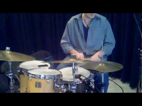 Ari Hoenig can groove