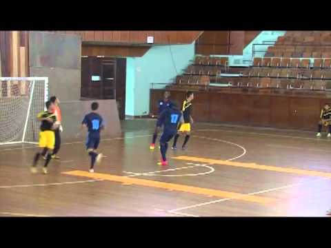Zaalvoetbal 2 competitie 7 oktober 2013