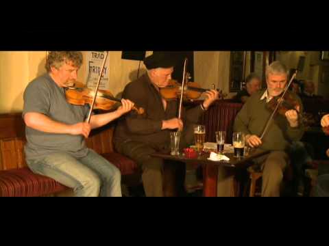 Traveller's Rest Clip 6 - Traditional Irish Music from LiveTrad.com