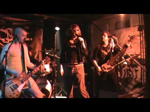 FlsnE Live @ AK47 - Martin feiert 30 Jahre Leben 12.09.2009 (Bootleg)