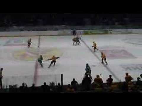 Alexei Shkotov goal v. Khimik 2-2-07 (Russia)