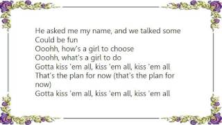 Lace - Kiss 'Em All Lyrics