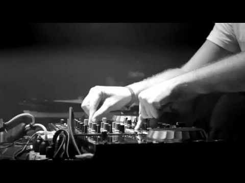 DJ Mozer Moura - Vai mandar muito na YOLO - 10.05.2014