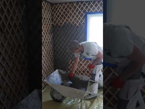 Tynkowanie ręczne  drewnianego  domu