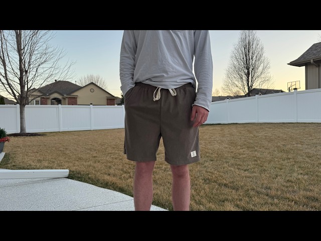 Vídeo relacionado con Aisprts Pantalones Cortos Hombre Casual con Bolsillos Pantalones Cortos de Verano con Cordón y Cintura Elástica, Aptos para Gimnasio, Playa y Uso Diario, Verde Oliva, L