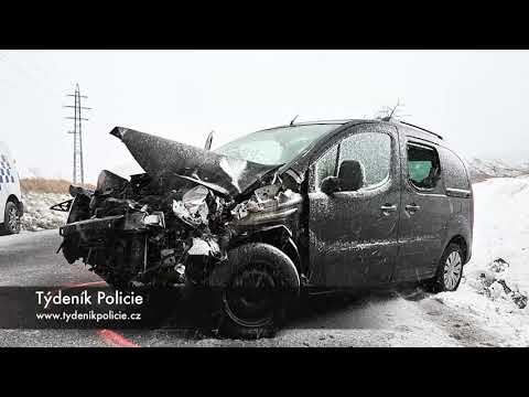 ČELNÍ STŘET DVOU VOZŮ U VELKÉ DOBRÉ NA KLADENSKU