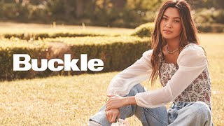  Women's Spring 2025 Looks: Warm Weather Outfits