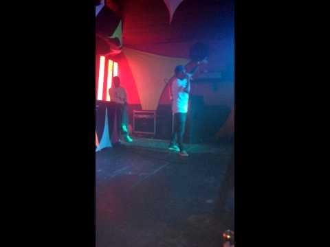 MC 2d,ao vivo na mileniun disco. Clube Curitiba