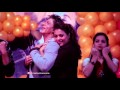 Shahrukh Khan Kajol Wait For The Historical Moment Mazhavil Manorama