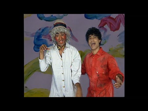 Video thumbnail for Ish Hamusika - איש המוסיקה