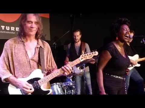 78 Twins & Brenda C. Barber - PAPA WAS A ROLLING STONE (Encore)