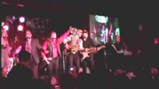 Rockers on Broadway - &quot;People Got To Be Free&quot; (by The Kinks) (2009)