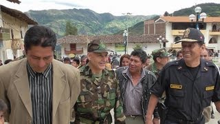 preview picture of video 'GRAL. PNP JORGE FLORES GOICOCHEA EN CHILIA PATAZ LA LIBERTAD'