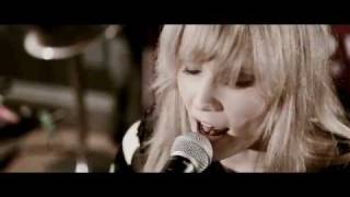 Oh Land - Sun Of A Gun (Live at Home House Live)