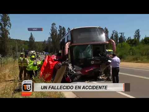 Choque de bus y camioneta deja un muerto en Casablanca