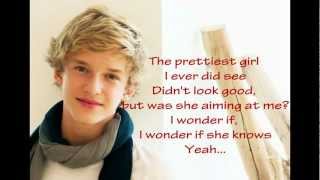 Cody Simpson- Valentine Lyric Video