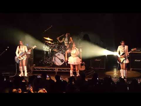 QWER (최애의 아이들) - #QWER - Rockation Tour - Los Angeles 2025 4K