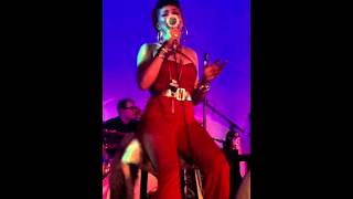 Andra Day live " City Burns "