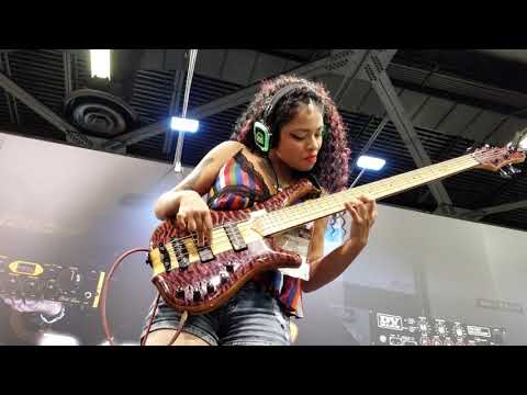 Mohini Dey namm 2019 markbass