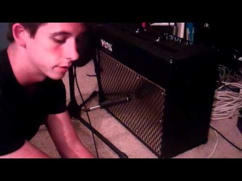 Logic Pro 9 Tutorial - Recording Guitar and Microphone Techniques