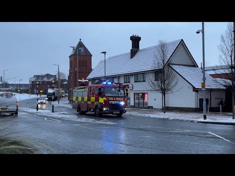 Lancashire Fire & Rescue - Driver training pump responding