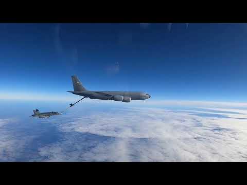 C-17 Globemaster fighter jet fuel filling in air | refilling fuel in the sky |