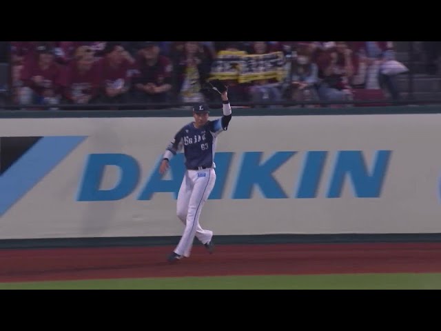 【4回裏】超ファインプレー!! ライオンズ・長谷川信哉 フェンスに激突しながらもアウトに!! 2024年6月29日 東北楽天ゴールデンイーグルス 対 埼玉西武ライオンズ