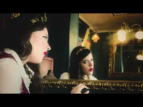 Mick Harvey & Amanda Acevedo - Golden Mirror (Official Video)