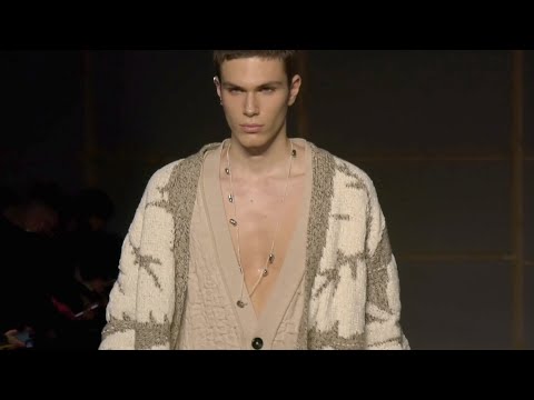 Federico Cina Fall/Winter 2023 Runway | Milan Fashion Week Men's | VRAI Magazine