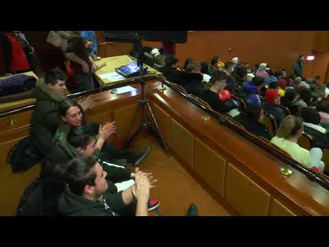 Prof  Moisescu prezintă meseriile  și liceele din Călărași