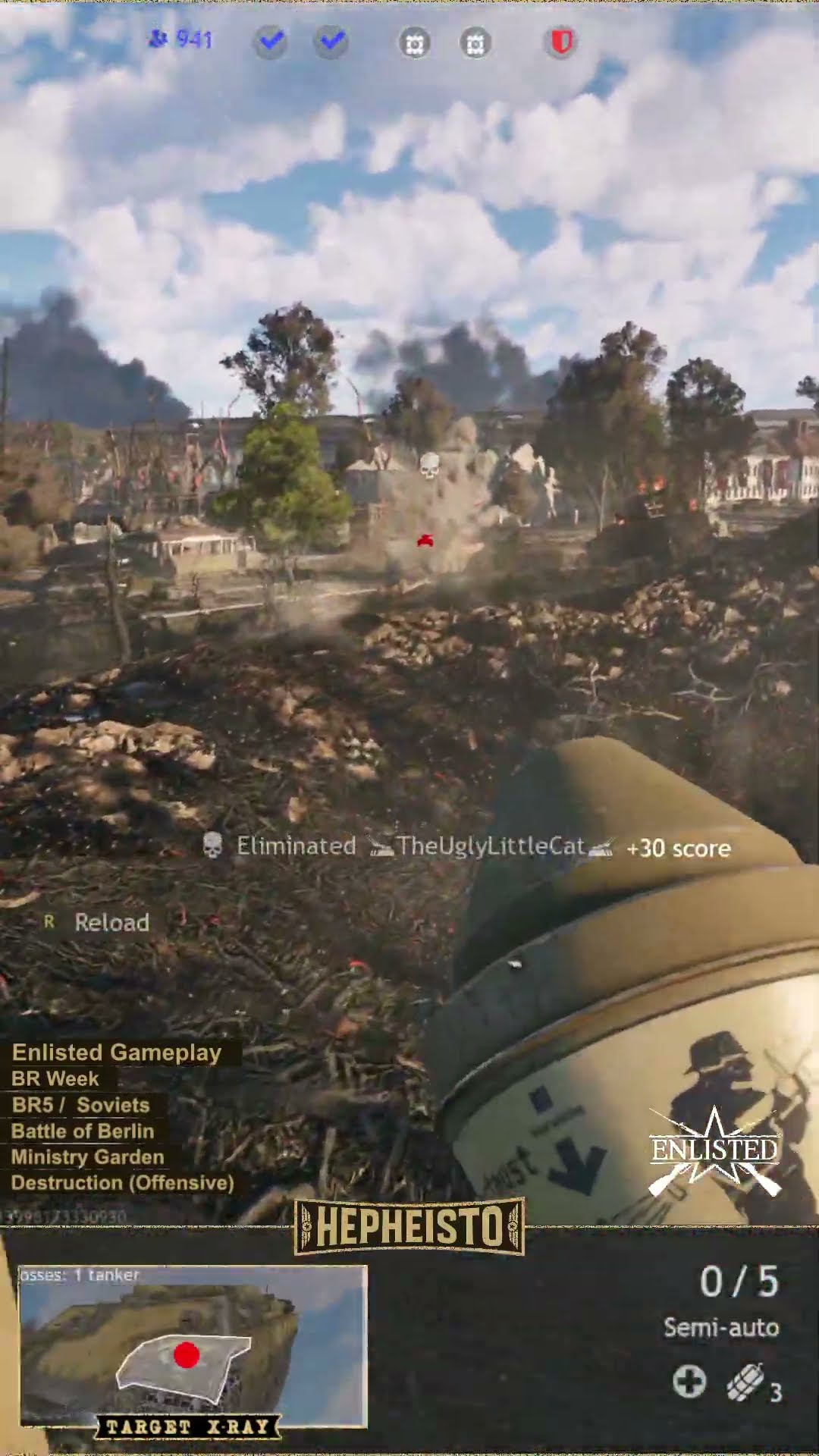 Anti Tank Gunner eliminates Panther G with Panzerfaust 100