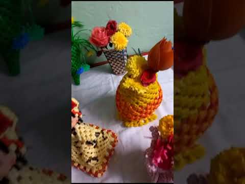 Various types of flower vases -- made in plastic wires, tube wires -- craft.